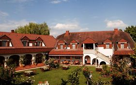 Hotel Weingut Rosenhof